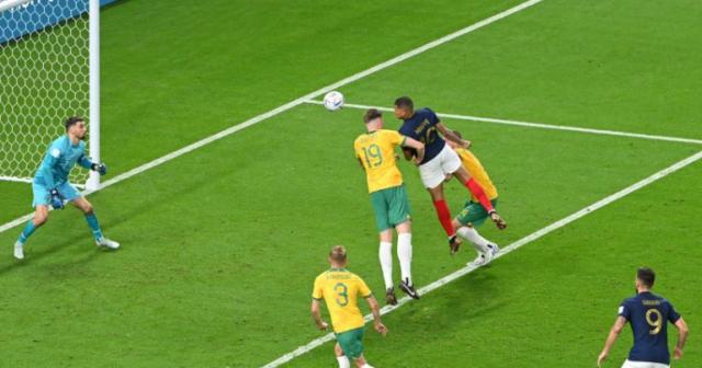 姆巴佩传射超越方丹纪录 降维打击玉成吉鲁梦幻夜